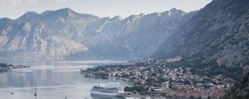 Minúsculo, Montenegro tem o tamanho ideal para férias curtas